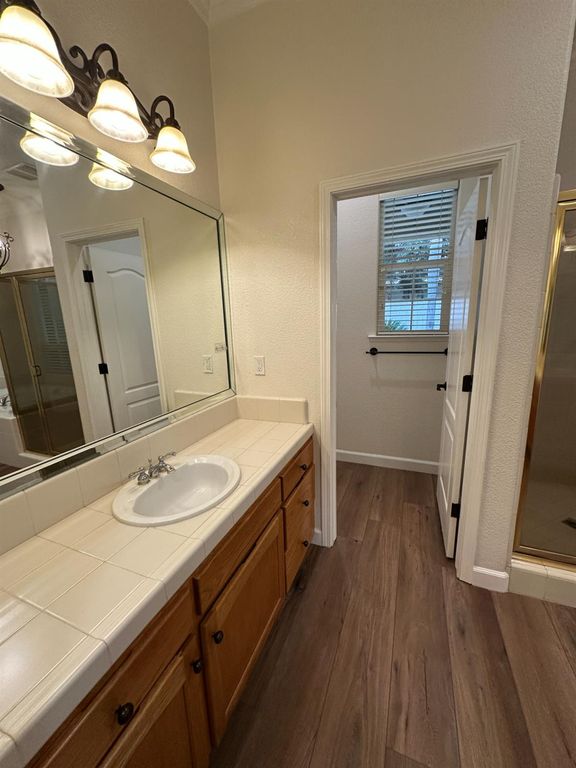 Image 27 of property listing at 7026 N Warren Avenue, Fresno, CA 93711