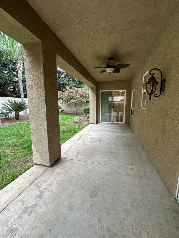 Image 30 of property listing at 7026 N Warren Avenue, Fresno, CA 93711
