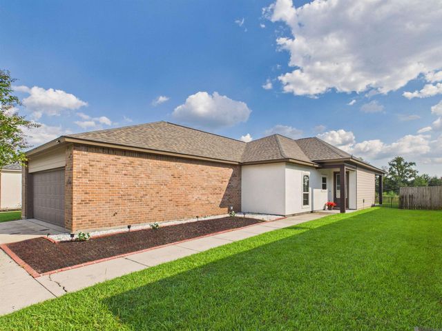 1215 Madrid Ave, St Gabriel, LA 70776
