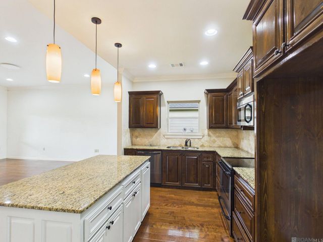 1215 Madrid Ave, St Gabriel, LA 70776