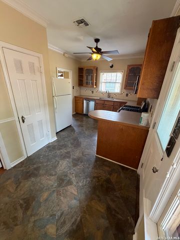 139 THOMAS JEFFERSON DR, San Antonio, TX 78228