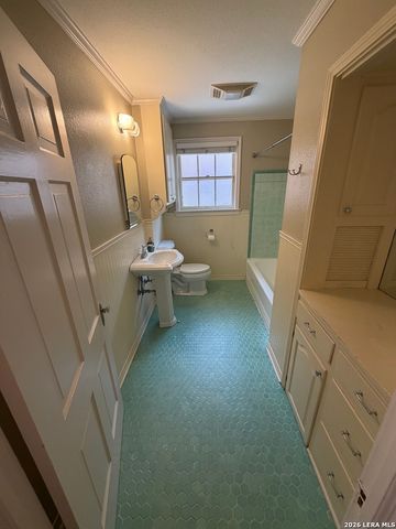139 THOMAS JEFFERSON DR, San Antonio, TX 78228