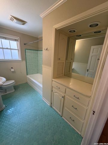 139 THOMAS JEFFERSON DR, San Antonio, TX 78228