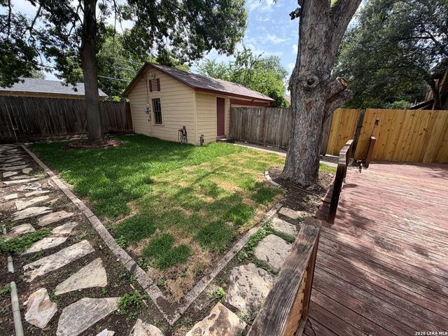 139 THOMAS JEFFERSON DR, San Antonio, TX 78228