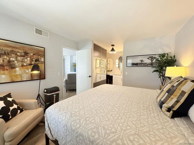 10935 Summerdale Way 281, San Diego, CA 92126