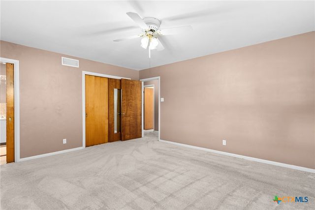 708 W North Ave, Lampasas, TX 76550