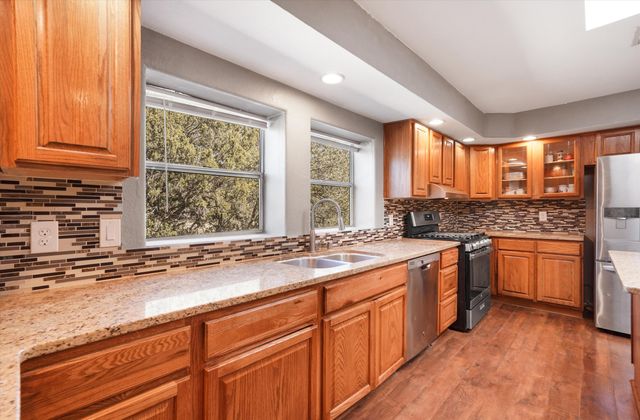 6 Derek Court, Sandia Park, NM 87047