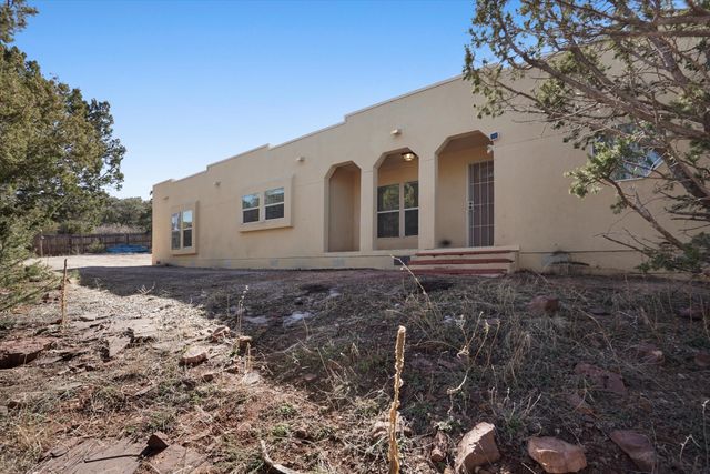 6 Derek Court, Sandia Park, NM 87047