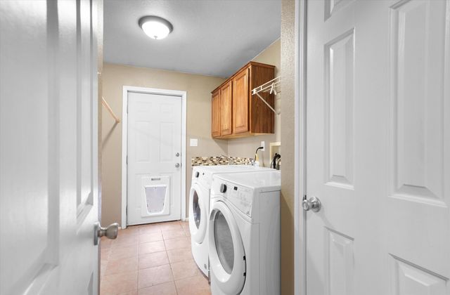 6 Derek Court, Sandia Park, NM 87047