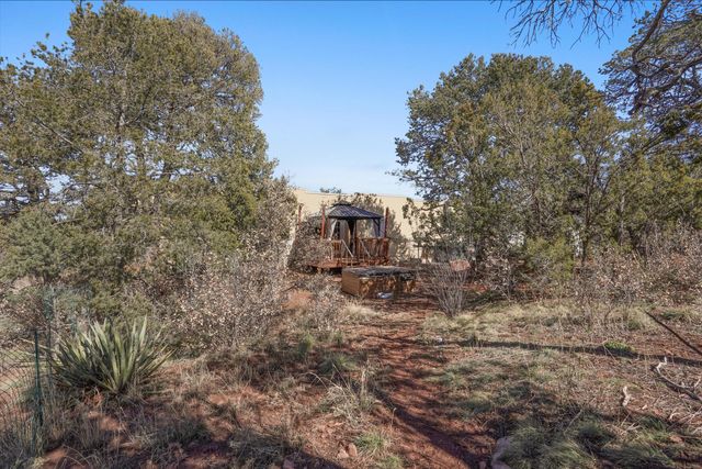 6 Derek Court, Sandia Park, NM 87047