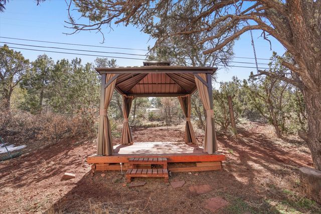 6 Derek Court, Sandia Park, NM 87047