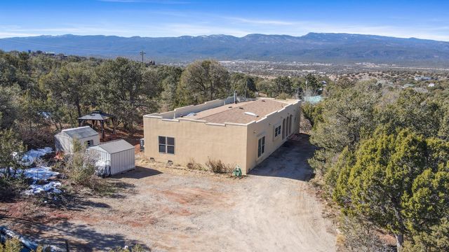 6 Derek Court, Sandia Park, NM 87047