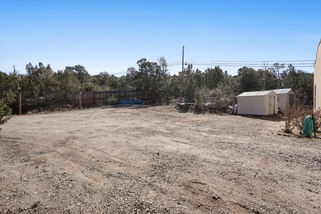 6 Derek Court, Sandia Park, NM 87047