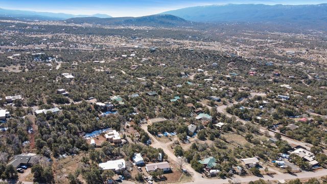 6 Derek Court, Sandia Park, NM 87047