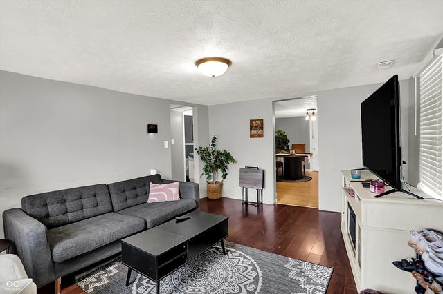 2815 S Roena Street, Indianapolis, IN 46241