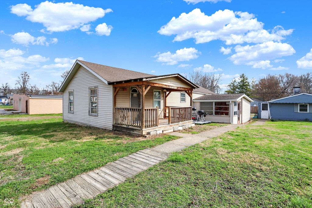 2815 S Roena Street, Indianapolis, IN 46241