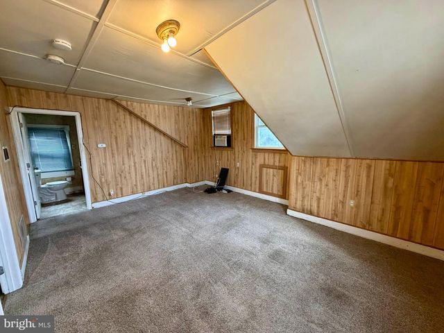 8224 FORT SMALLWOOD RD, Baltimore, MD 21226