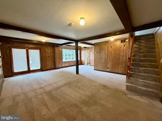 8224 FORT SMALLWOOD RD, Baltimore, MD 21226