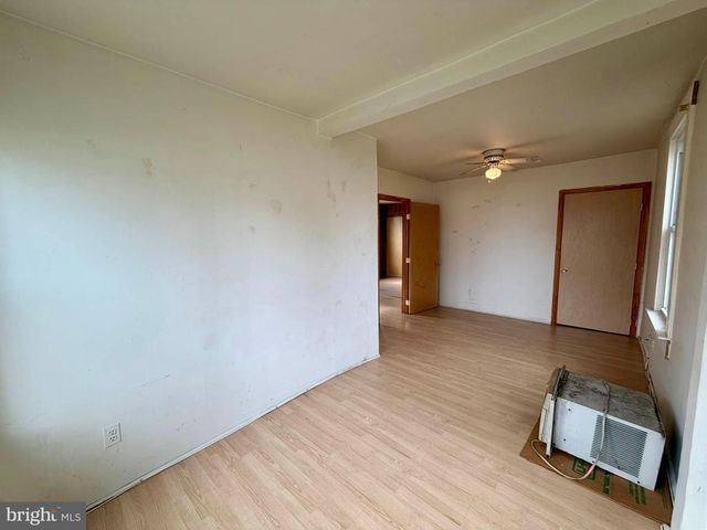 8224 FORT SMALLWOOD RD, Baltimore, MD 21226