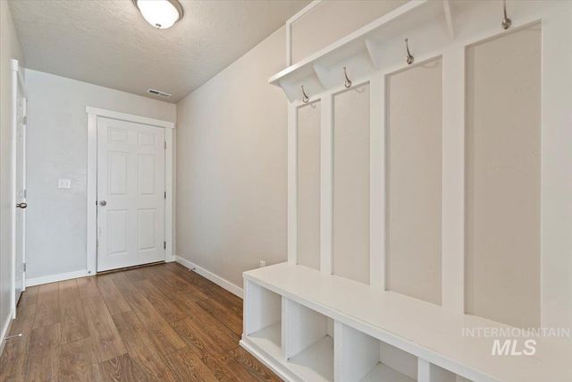 37 N Moab Park Way, Nampa, ID 83651