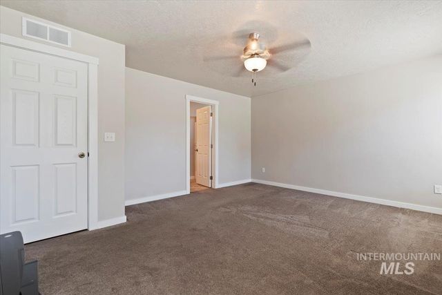 37 N Moab Park Way, Nampa, ID 83651