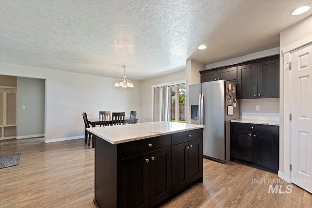 37 N Moab Park Way, Nampa, ID 83651