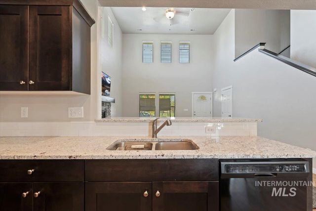 37 N Moab Park Way, Nampa, ID 83651