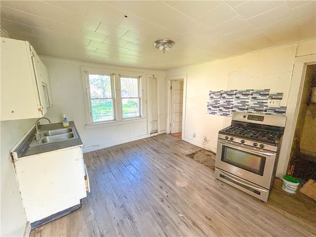 127 Weld Street, Rochester, NY 14605