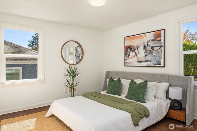 8041 12th Avenue NE, Seattle, WA 98115