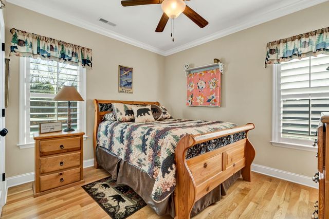 400 Chase Lane NE, Cleveland, TN 37323