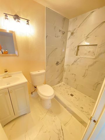 8255 White Sands Way, Sacramento, CA 95828