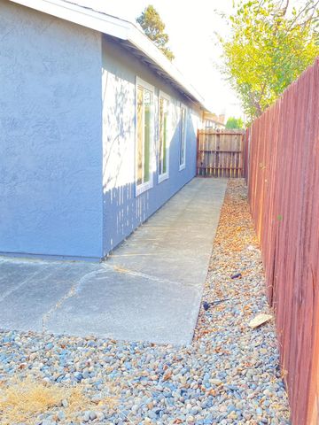 8255 White Sands Way, Sacramento, CA 95828