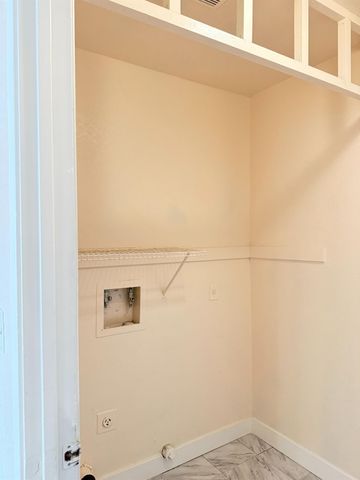 8255 White Sands Way, Sacramento, CA 95828