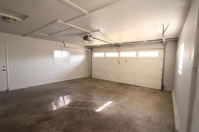 8255 White Sands Way, Sacramento, CA 95828
