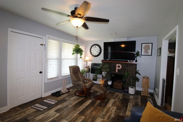 1224 S Prince Street, Princeton, IN 47670