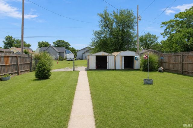 1224 S Prince Street, Princeton, IN 47670