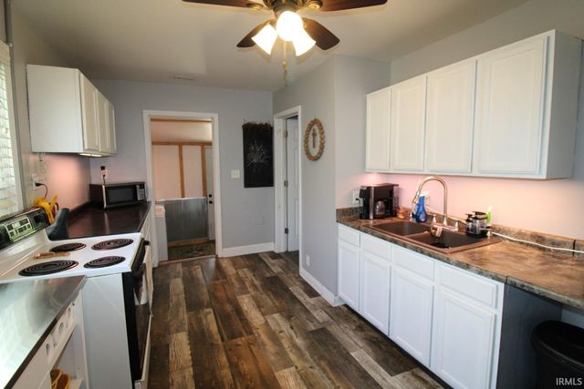 1224 S Prince Street, Princeton, IN 47670