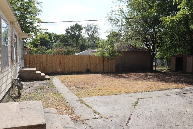 6415 Latta Street, Dallas, TX 75227