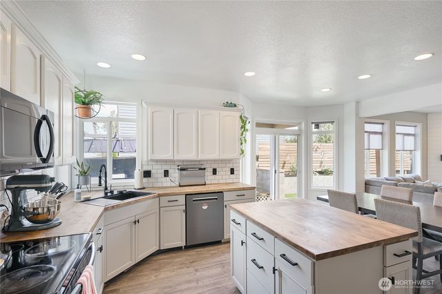 4003 NE 165th Place, Vancouver, WA 98682