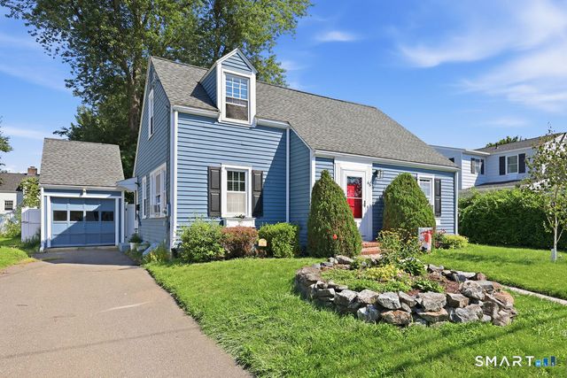 46 Crosshill Road, West Hartford, CT 06107