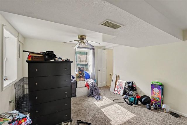 5604 NE 50th Street, Kansas City, MO 64119