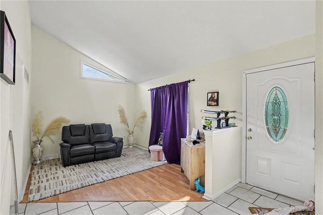 5604 NE 50th Street, Kansas City, MO 64119