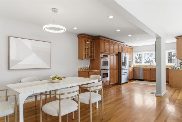 15 Edward Drive 15, Winchester, MA 01890