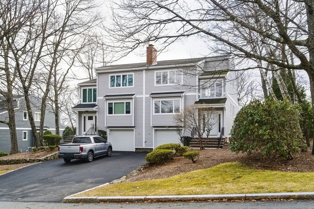 15 Edward Drive 15, Winchester, MA 01890