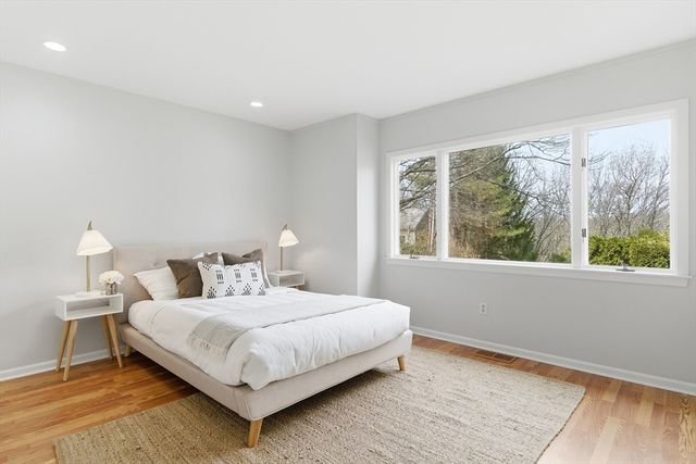 15 Edward Drive 15, Winchester, MA 01890