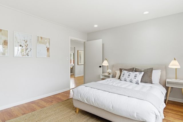 15 Edward Drive 15, Winchester, MA 01890