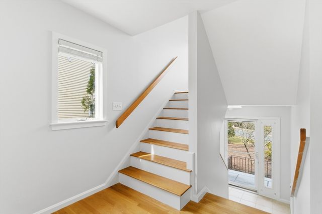 15 Edward Drive 15, Winchester, MA 01890