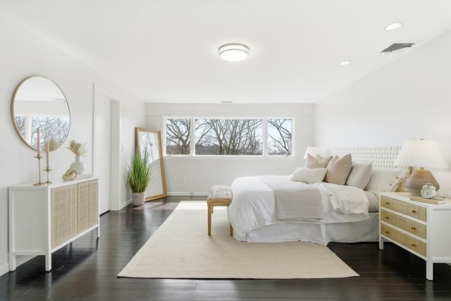 15 Edward Drive 15, Winchester, MA 01890