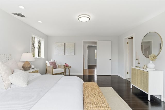 15 Edward Drive 15, Winchester, MA 01890