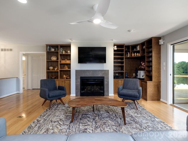 20 Guwa Court, Brevard, NC 28712
